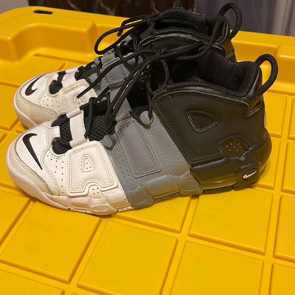 Nike AIRS size 5 1/2 mens